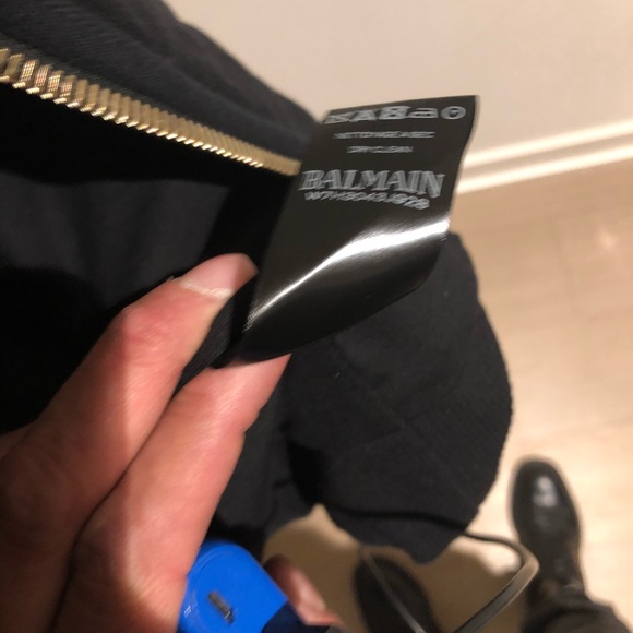 Balmain - Picture 6 of 8